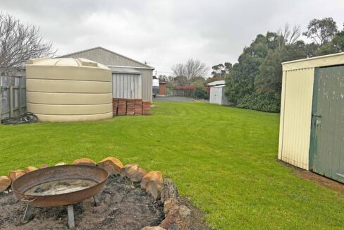 16 parkers backyard 2