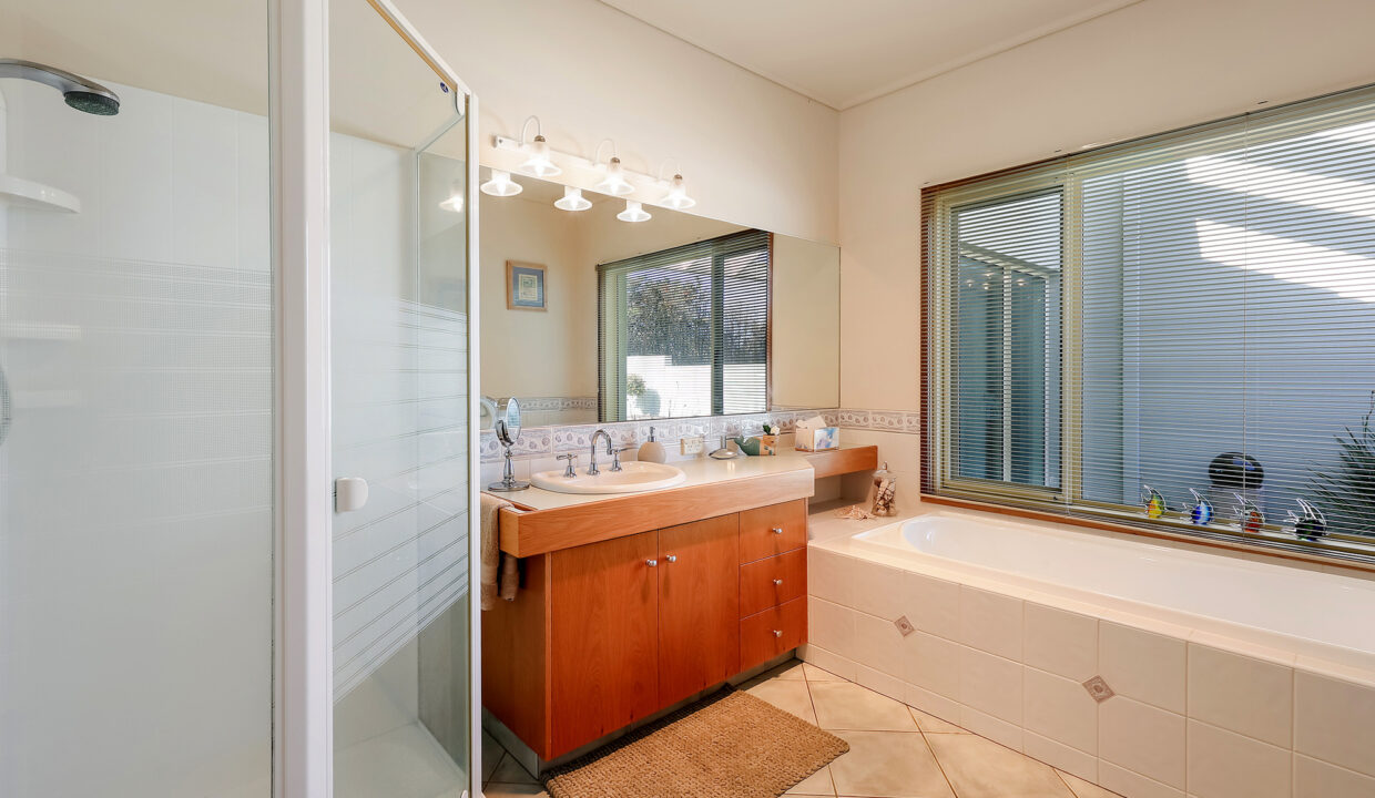 016_Open2view_ID1028797-1_Seaview_Terrace