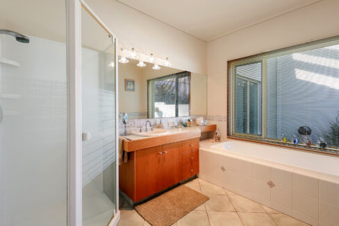 016_Open2view_ID1028797-1_Seaview_Terrace