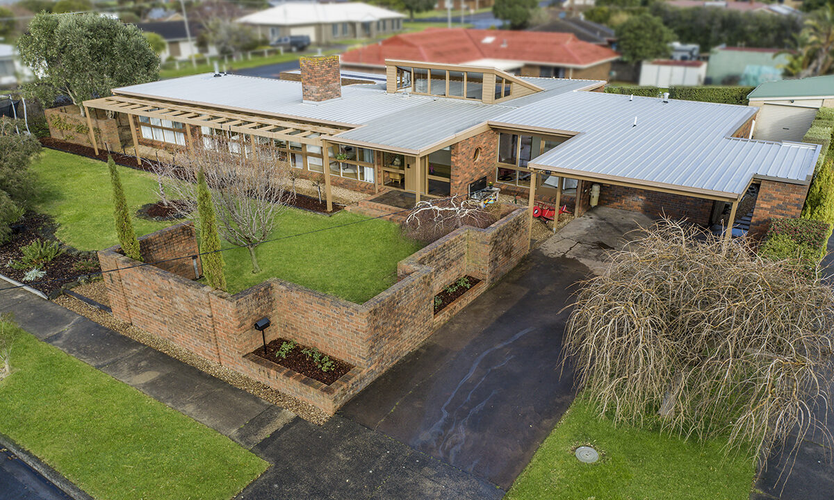 DJI_800 N copy 3 - blurr